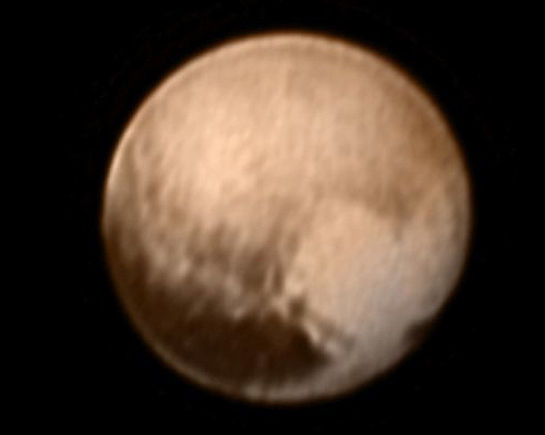 Sonda NASA z bliska fotografuje Plutona 